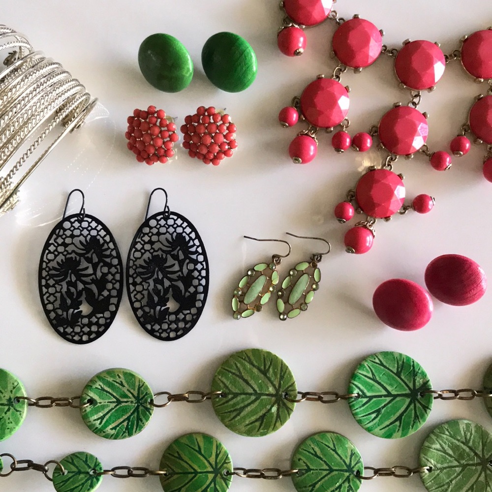 Bundle of jewelry!